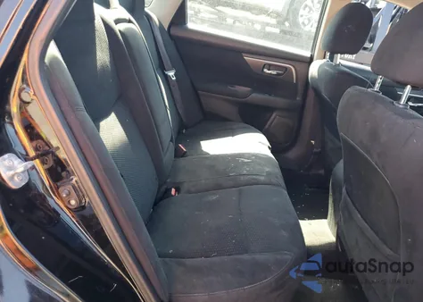 2015 Nissan Altima 2.5 z USA, uszkodzony, nr VIN 1N4AL3AP3FC163280